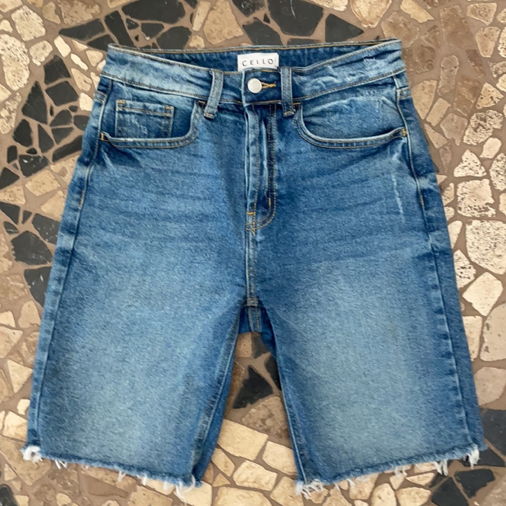CELLO Jean Shorts